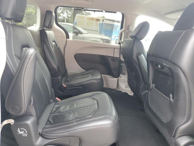 2C4RC1BG8NR179285 - 2022 CHRYSLER PACIFICA TOURING L GRAY photo 11