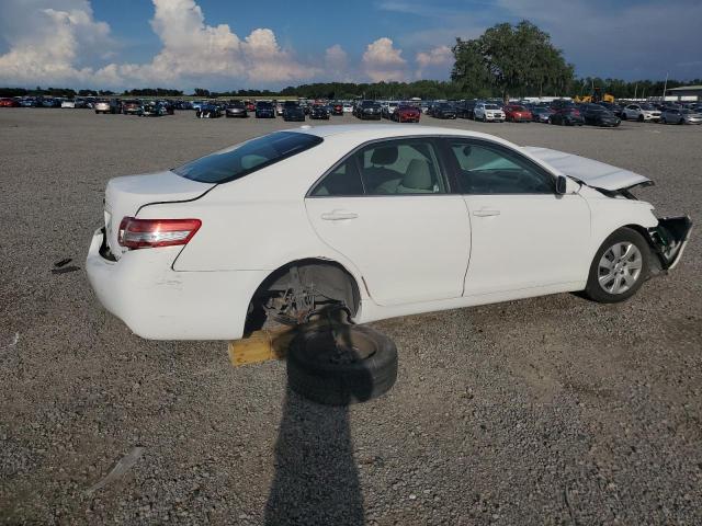 4T1BK3EK4BU621506 - 2011 TOYOTA CAMRY SE WHITE photo 3