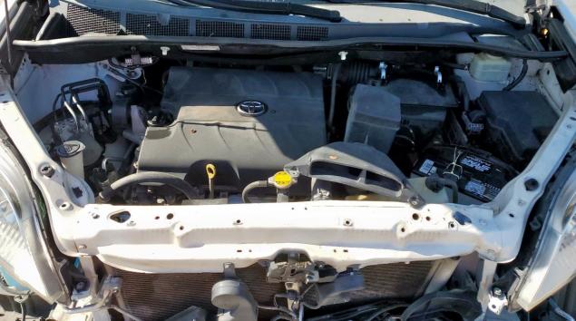 5TDYK3DC5FS634543 - 2015 TOYOTA SIENNA XLE WHITE photo 12