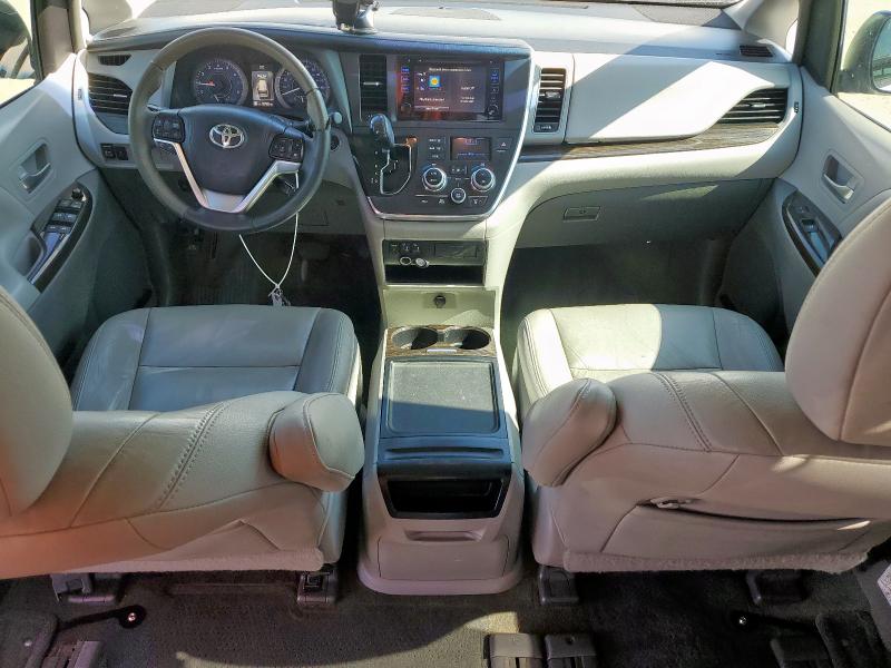 5TDYK3DC5FS634543 - 2015 TOYOTA SIENNA XLE WHITE photo 8