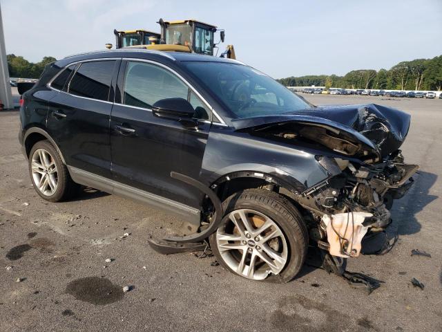 5LMCJ3D9XHUL19004 - 2017 LINCOLN MKC RESERVE BLACK photo 4