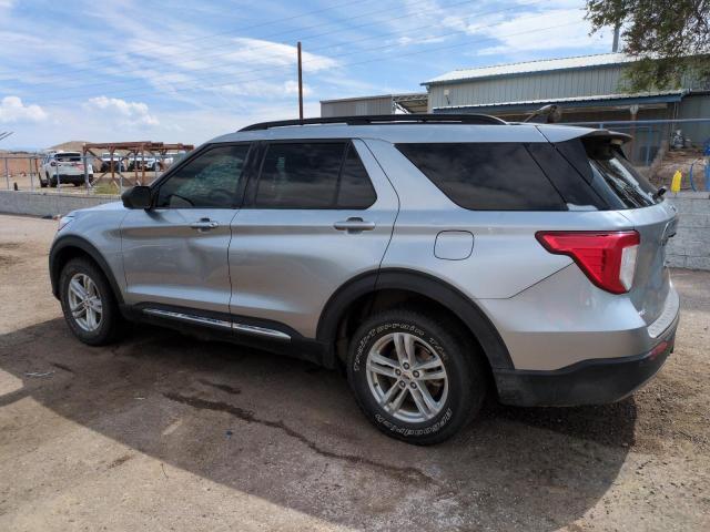 1FMSK8DH5MGA82995 - 2021 FORD EXPLORER XLT SILVER photo 2