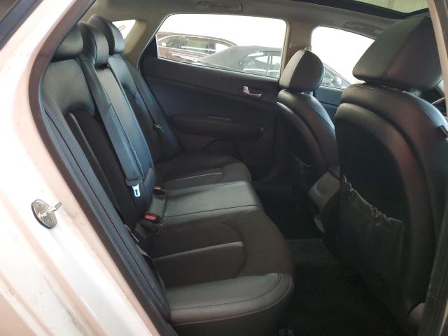5XXGT4L31JG251323 - 2018 KIA OPTIMA LX WHITE photo 10