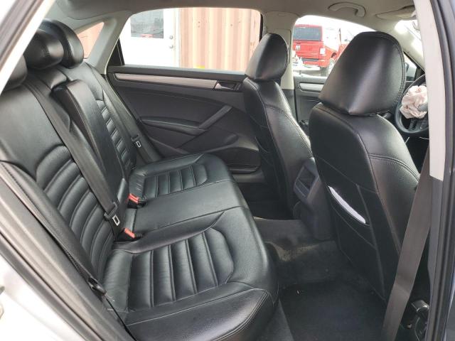 1VWAP7A3XCC083440 - 2012 VOLKSWAGEN PASSAT S SILVER photo 10