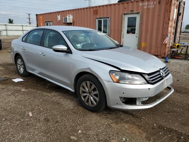 1VWAP7A3XCC083440 - 2012 VOLKSWAGEN PASSAT S SILVER photo 4
