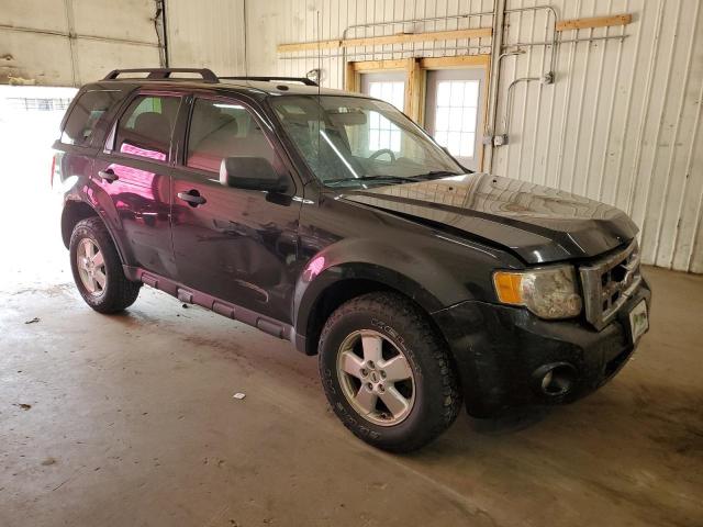 1FMCU9DG2BKB46898 - 2011 FORD ESCAPE XLT أسود صورة 4