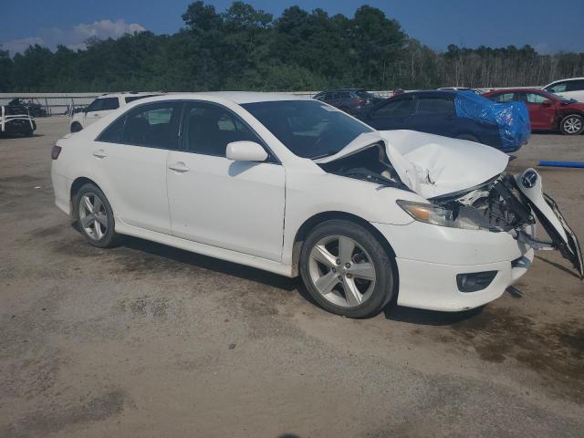 4T1BF3EK6AU502746 - 2010 TOYOTA CAMRY BASE WHITE photo 4
