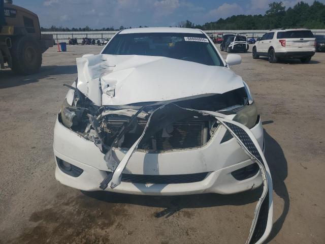 4T1BF3EK6AU502746 - 2010 TOYOTA CAMRY BASE WHITE photo 5