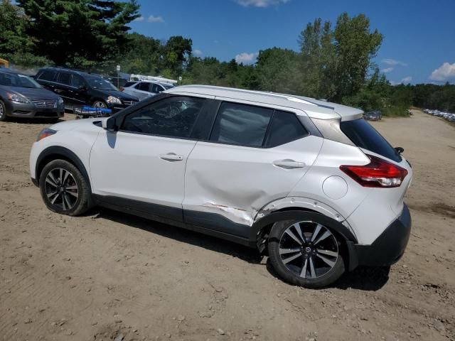 3N1CP5CU3KL471475 - 2019 NISSAN KICKS S WHITE photo 2