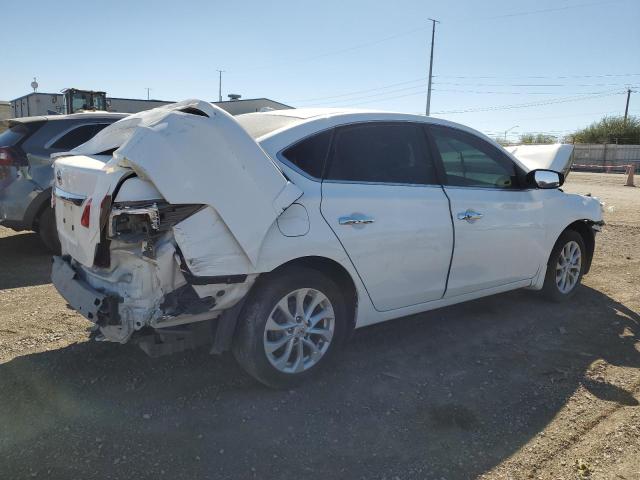 3N1AB7AP7JY311812 - 2018 NISSAN SENTRA S 白色 照片 3