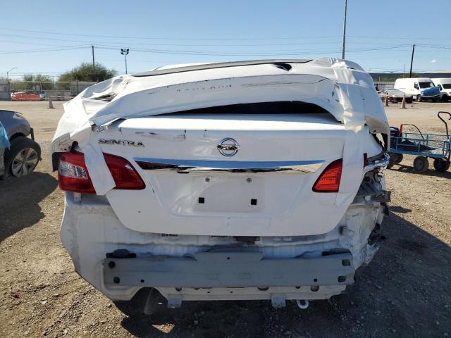 3N1AB7AP7JY311812 - 2018 NISSAN SENTRA S 白色 照片 6