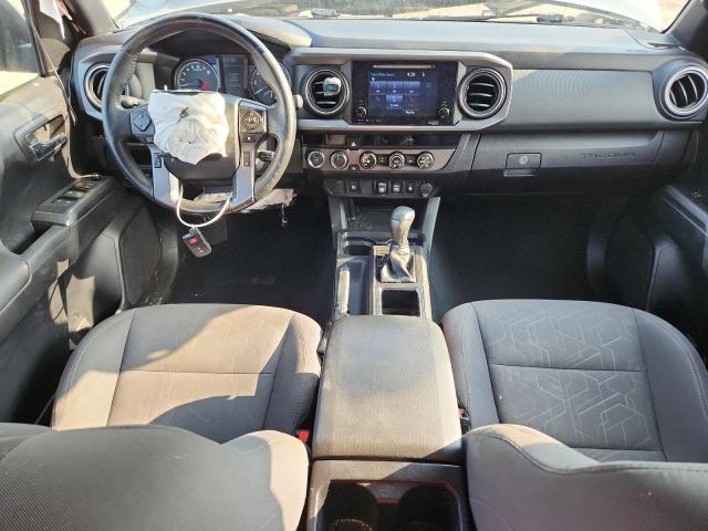 3TMCZ5AN6JM151062 - 2018 TOYOTA TACOMA DOUBLE CAB SILVER photo 8