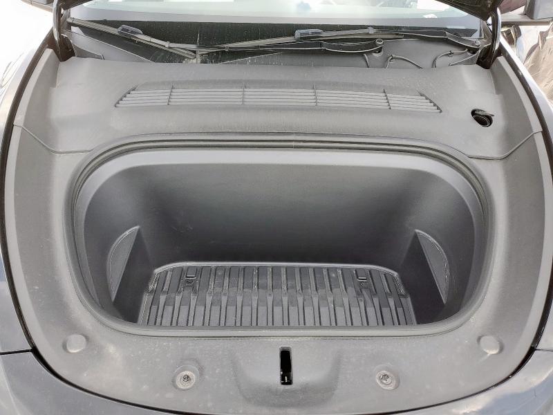 7SAYGDEE2RA237324 - 2024 TESLA MODEL Y Qara foto 11