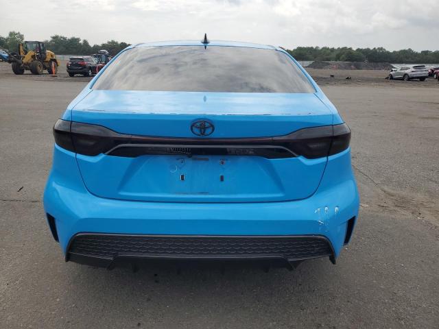 5YFS4MCE3MP061270 - 2021 TOYOTA COROLLA SE BLUE photo 6