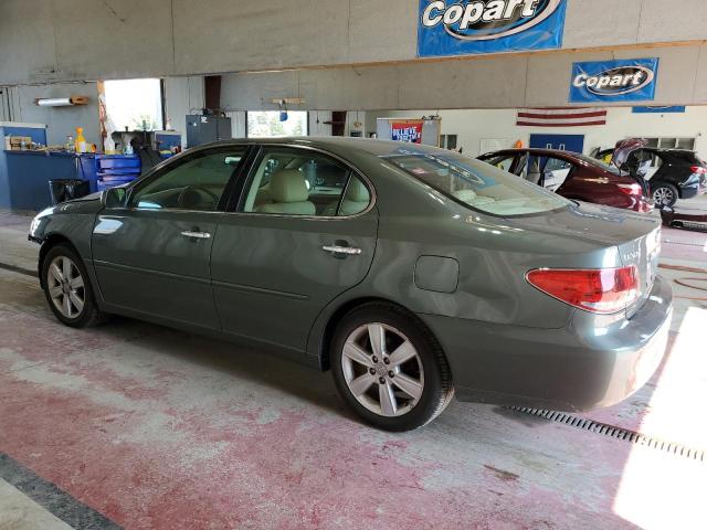 JTHBA30G055099478 - 2005 LEXUS ES 330 GREEN photo 2