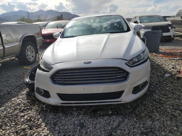 3FA6P0HR3DR146669 - 2013 FORD FUSION SE WHITE photo 5