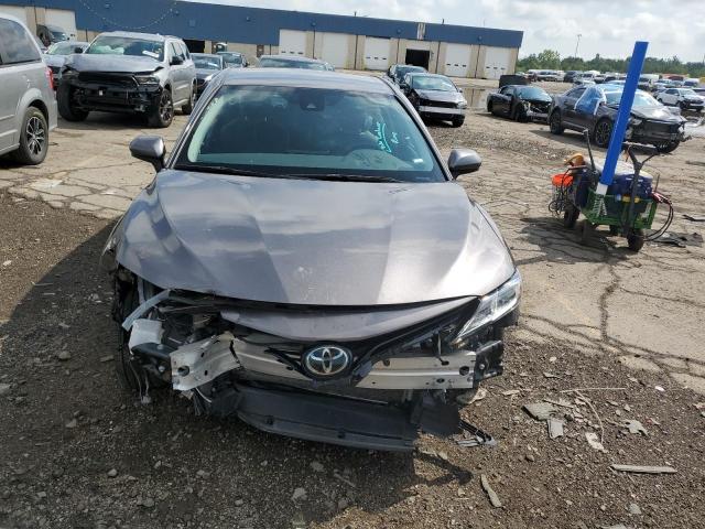 4T1C11AK7PU830828 - 2023 TOYOTA CAMRY LE GRAY photo 5