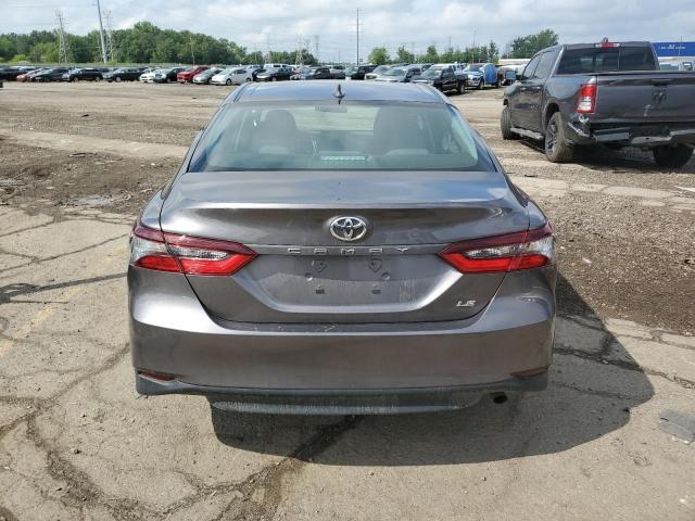 4T1C11AK7PU830828 - 2023 TOYOTA CAMRY LE GRAY photo 6