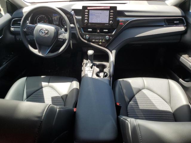 4T1G11AK3RU914570 - 2024 TOYOTA CAMRY SE NIGHT SHADE SILVER photo 8