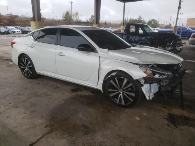 1N4BL4CV2LN305902 - 2020 NISSAN ALTIMA SR WHITE photo 4