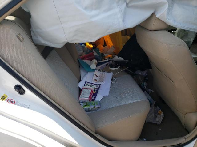 4T4BF1FK8CR205330 - 2012 TOYOTA CAMRY BASE WHITE photo 10