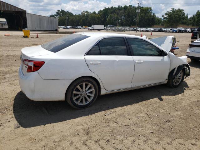 4T4BF1FK8CR205330 - 2012 TOYOTA CAMRY BASE WHITE photo 3