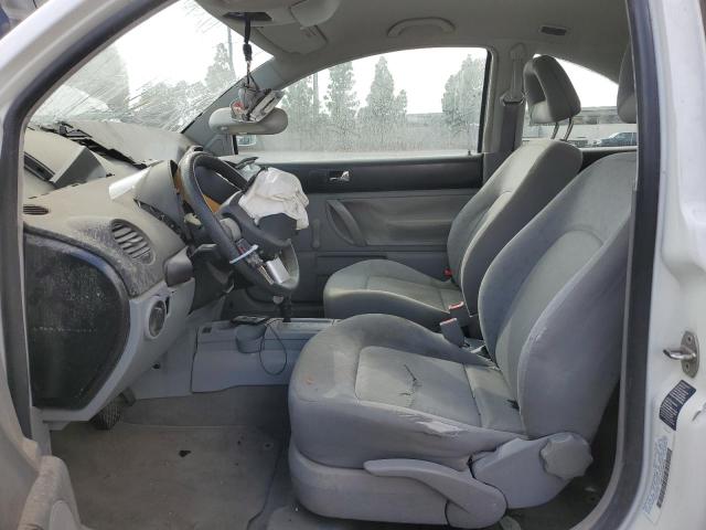 3VWBC21C6YM487666 - 2000 VOLKSWAGEN NEW BEETLE GL 白色 照片 7