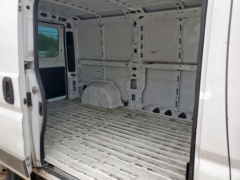 3C6TRVAG9JE124067 - 2018 RAM PROMASTER 1500 STANDARD WHITE photo 11