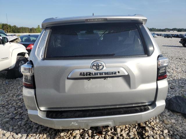 JTEBU5JR6G5383006 - 2016 TOYOTA 4RUNNER SR5/SR5 PREMIUM 银色 照片 6