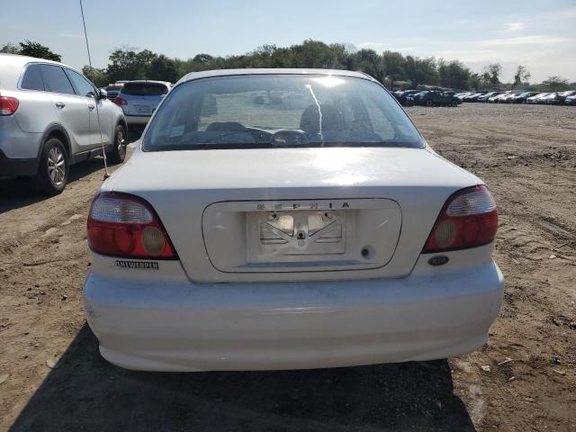 KNAFB121215914669 - 2001 KIA SEPHIA BASE WHITE photo 6