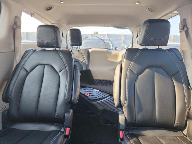 2C4RC1BG1PR509190 - 2023 CHRYSLER PACIFICA TOURING L RED photo 10