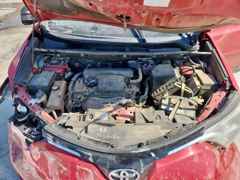 JTMZFREV7GJ074888 - 2016 TOYOTA RAV4 LE 红色 照片 12
