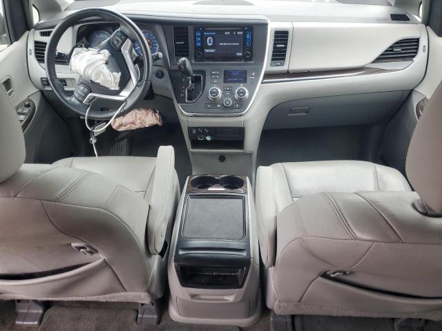 5TDYK3DC3GS757355 - 2016 TOYOTA SIENNA XLE Gümüş foto 8
