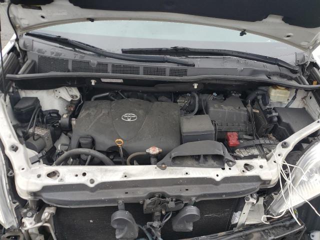 5TDDZ3DC6JS189989 - 2018 TOYOTA SIENNA XLE Biały zdjęcie 12