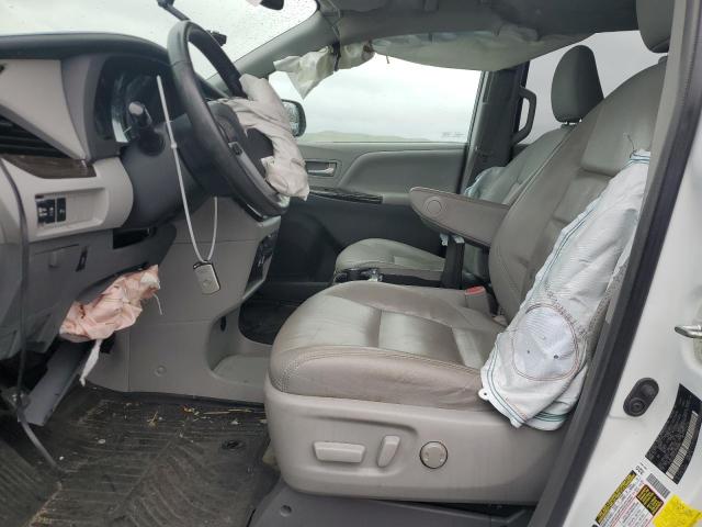 5TDDZ3DC6JS189989 - 2018 TOYOTA SIENNA XLE Biały zdjęcie 7