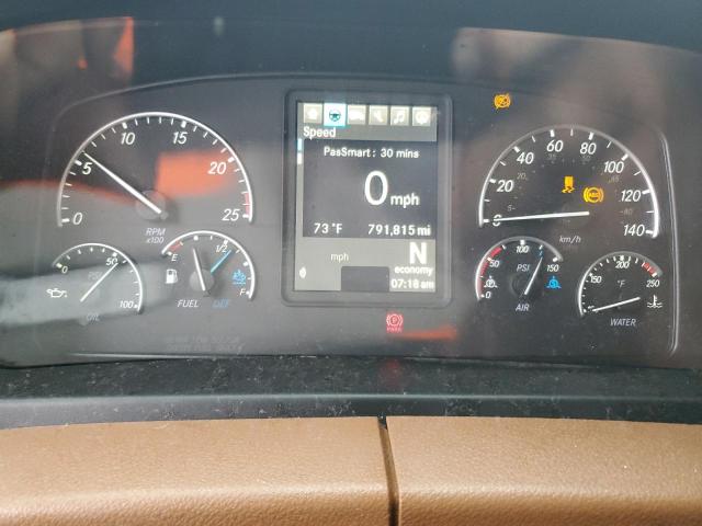 1FUJHHDRXLLLR4011 - 2020 FREIGHTLINER CASCADIA 1 Білий фото 8