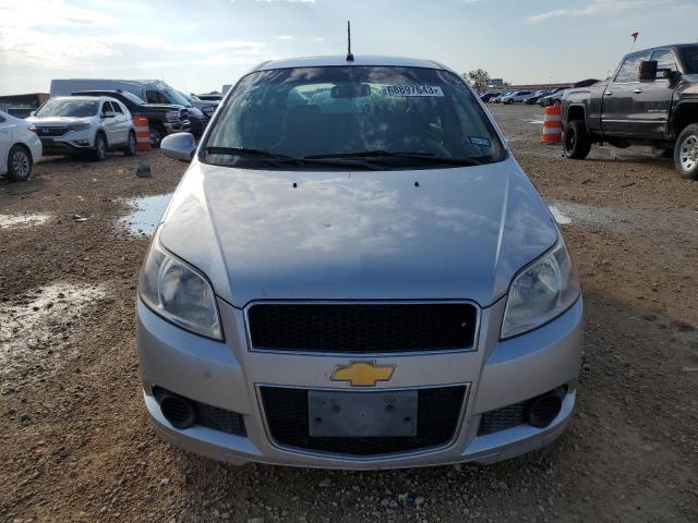 KL1TD66E09B613347 - 2009 CHEVROLET AVEO LS SILVER photo 5