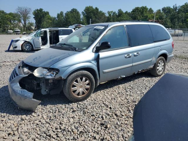 2005 CHRYSLER TOWN & COU TOURING, 