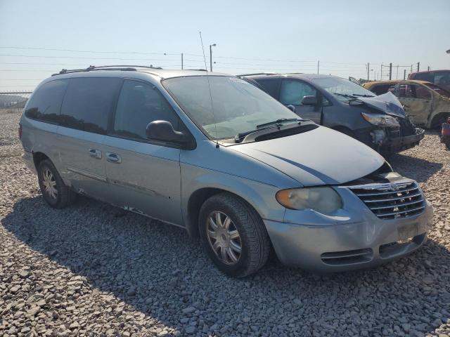 2C4GP54L05R140588 - 2005 CHRYSLER TOWN & COU TOURING SILVER photo 4