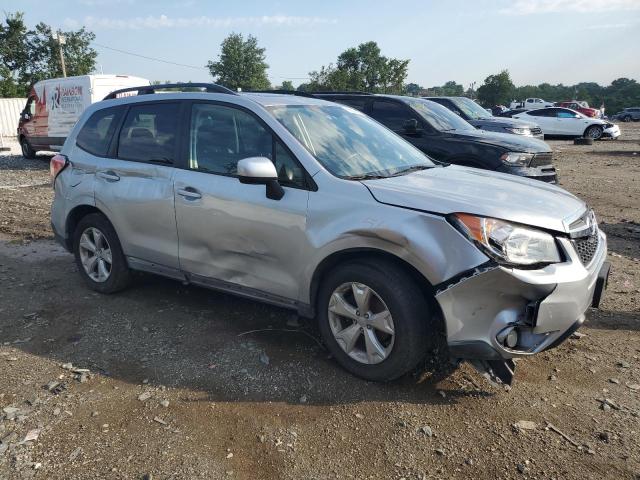 JF2SJADC2FG458303 - 2015 SUBARU FORESTER 2.5I PREMIUM SILVER photo 4