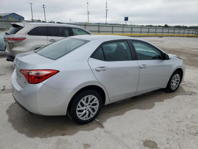 5YFBURHE2HP643422 - 2017 TOYOTA COROLLA L SILVER photo 3