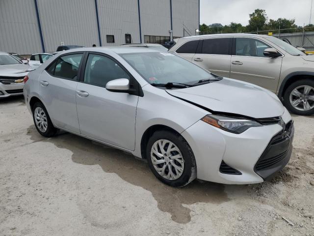 5YFBURHE2HP643422 - 2017 TOYOTA COROLLA L SILVER photo 4