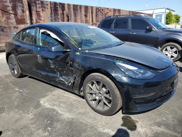 5YJ3E1EAXNF288026 - 2022 TESLA MODEL 3 BLACK photo 4