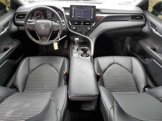 4T1T11AK3NU033067 - 2022 TOYOTA CAMRY SE 银色 照片 8