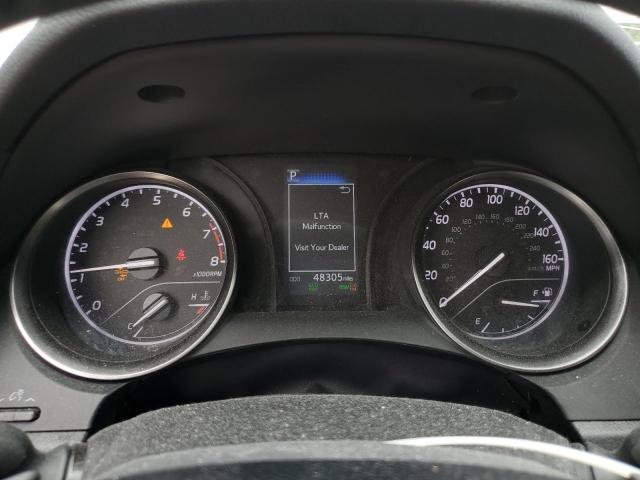 4T1T11AK3NU033067 - 2022 TOYOTA CAMRY SE 银色 照片 9