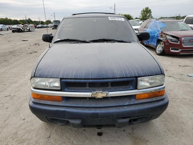 1GNDT13W02K105229 - 2002 CHEVROLET BLAZER BLUE photo 5