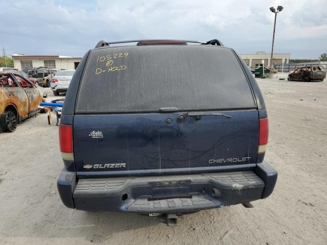 1GNDT13W02K105229 - 2002 CHEVROLET BLAZER BLUE photo 6