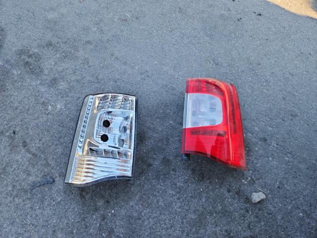 2C4RC1CG6ER191756 - 2014 CHRYSLER TOWN & COU TOURING L SILVER photo 13