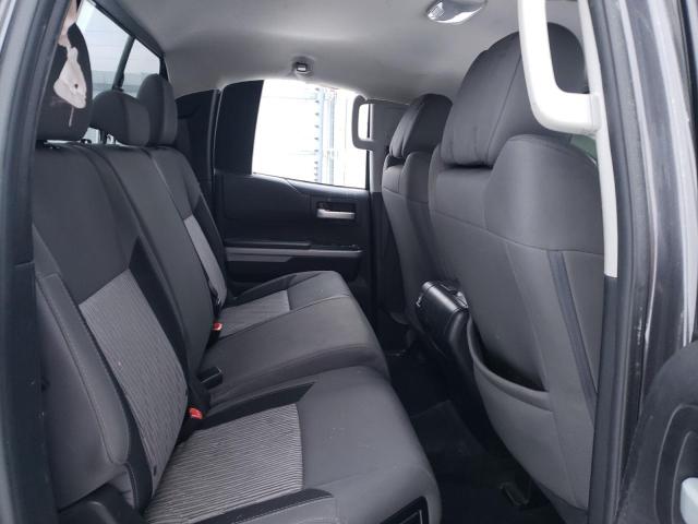 5TFUY5F12HX635022 - 2017 TOYOTA TUNDRA DOUBLE CAB SR/SR5 SILVER photo 10