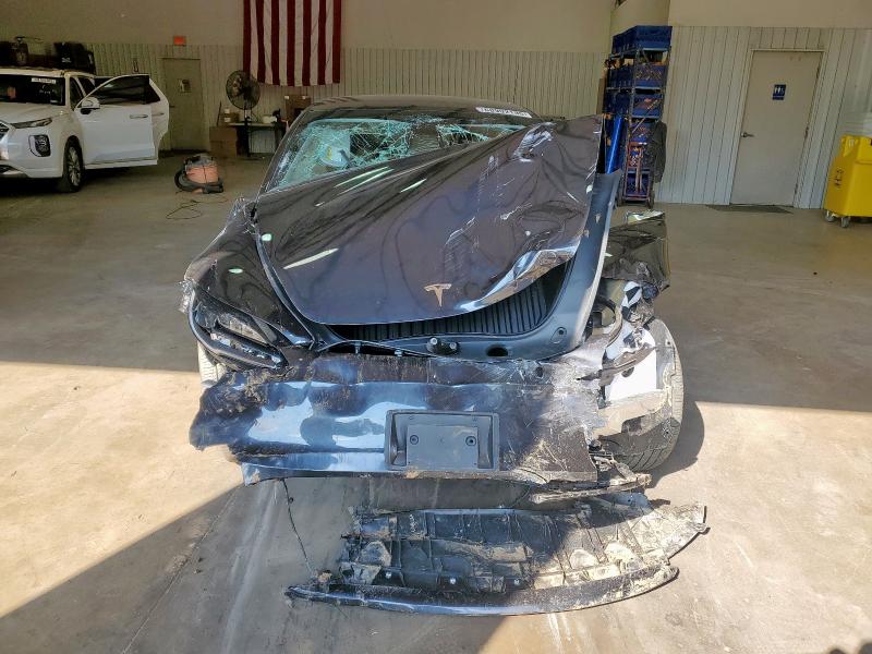 5YJ3E1EB1SF996041 - 2025 TESLA MODEL 3 GRAY photo 5